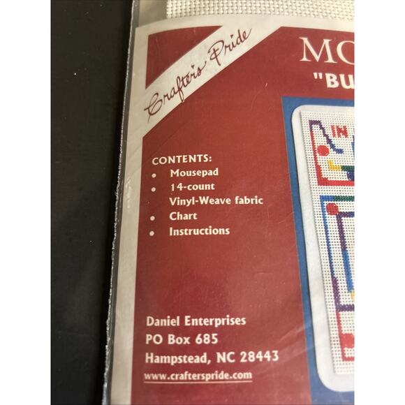 Vintage Mouse Pad Cross Stitch KIt "Busy Cat" Design Crafters Pride Vinyl Weave - Picture 2 of 5